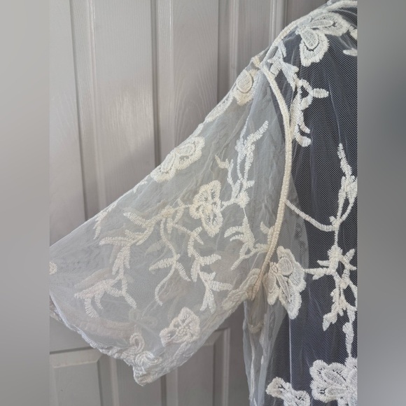 Plus Size Kimono Sz 1X Boho Hippie Floral Embroidered Cardigan Open Front Ivory - Picture 4 of 7